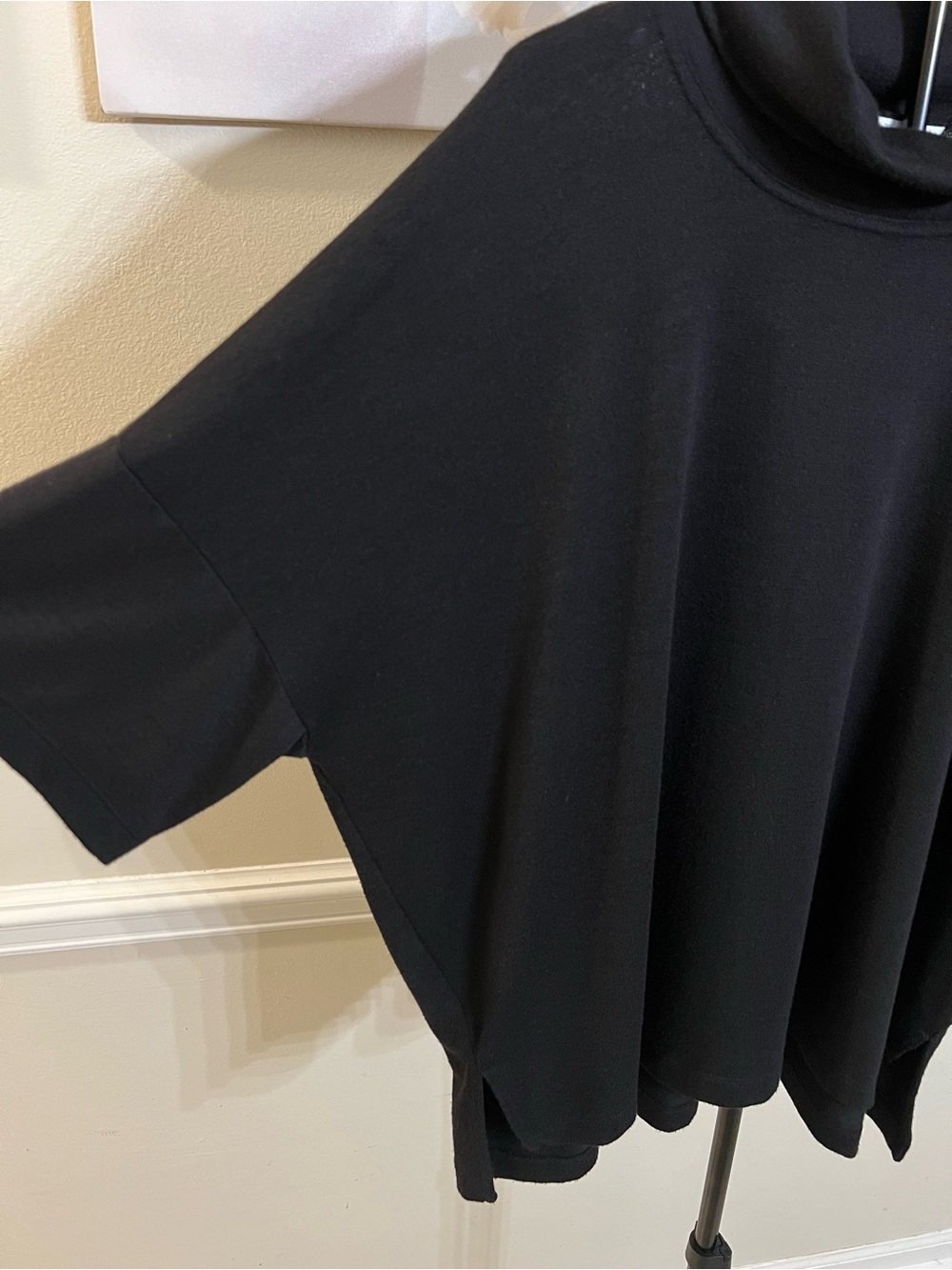 Women’s Cowl Neck Black Oversized Comfy Sweater! Size XXL (20)! 🖤 - Picture 5 of 9